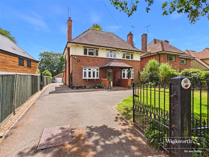 5 Bedroom Detached House For Sale In Oak Tree Road, Tilehurst, Reading, Berkshire, RG31