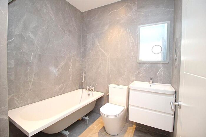 1 Bedroom Apartment To Rent In London Road, Westcliff-on-Sea, Essex, SS0