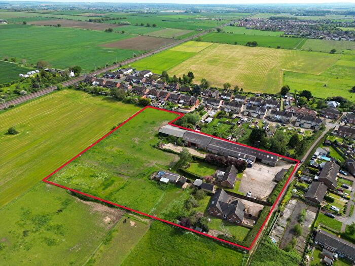 7 Bedroom Equestrian Facility For Sale In East Road, Langford, Biggleswade, SG18