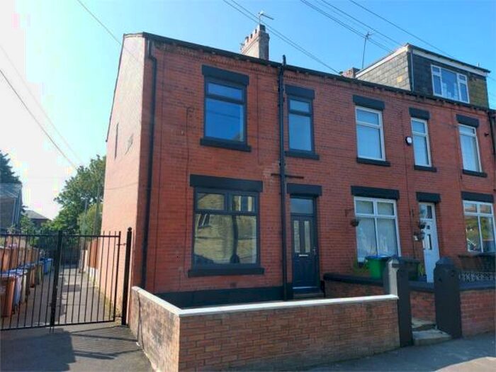 4 Bedroom End Of Terrace House To Rent In Greenhill Road, M24