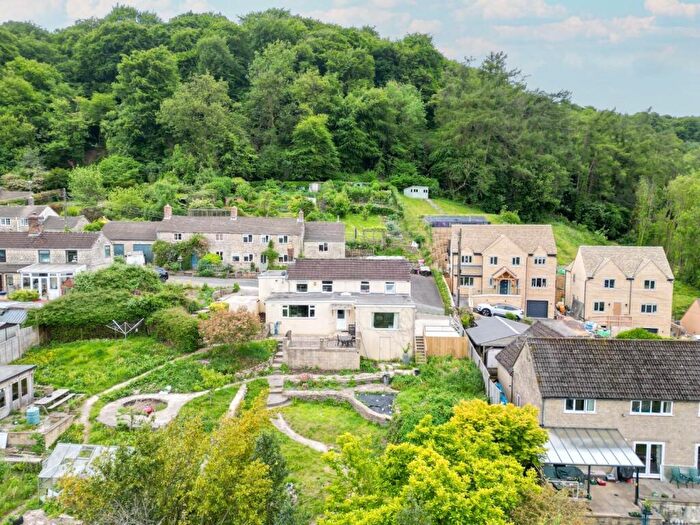 4 Bedroom Detached House For Sale In Hunger Hill, Dursley, GL11