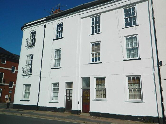 1 Bedroom Apartment To Rent In Magdalen Street, Exeter, EX2
