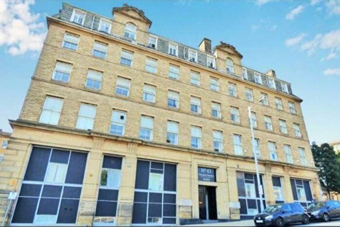 1 Bedroom Flat For Sale In Cheapside, Bradford, BD1