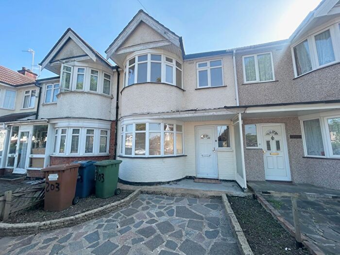 3 Bedroom Property To Rent In Kings Road, Harrow, HA2