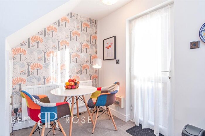 4 Bedroom Detached House For Sale In Spring Meadow, Clayton-Le-Woods, Chorley, PR25