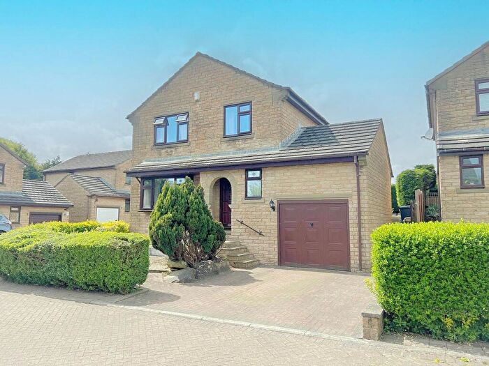 4 Bedroom Detached House For Sale In Sandal Magna, Halifax, HX3