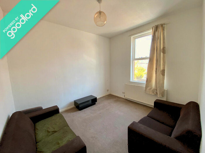 1 Bedroom Flat To Rent In Burton Road, Manchester, M20