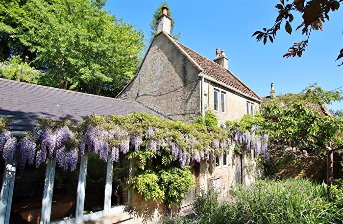 3 Bedroom Detached House For Sale In Turleigh, Bradford-On-Avon, BA15