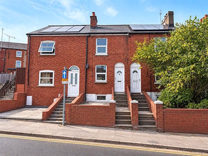3 Bedroom End Of Terrace House For Sale In Mount Pleasant, Reading, Berkshire, RG1