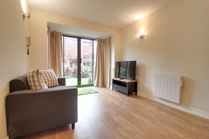 1 Bedroom Flat To Rent In Kings Court, Livery Street, Jewellery Quarter, Birmingham, B3