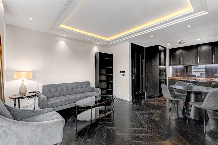 1 Bedroom Flat To Rent In Strand, London, WC2R