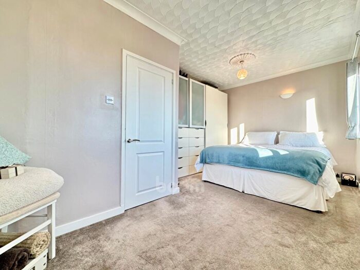 3 Bedroom Terraced House For Sale In Beech Avenue, Paisley, PA2