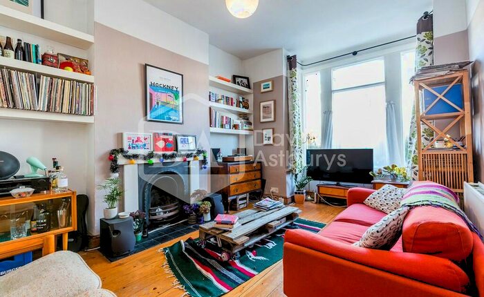 2 Bedroom Apartment To Rent In Raleigh Road, Crouch End, London, N8