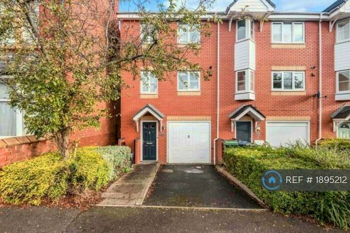 4 Bedroom Terraced House To Rent In Anderson Road, Edgbaston, B66