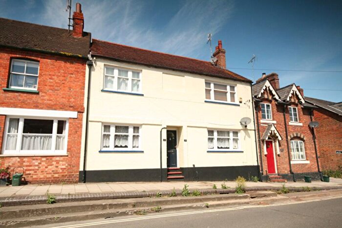 2 Bedroom Flat To Rent In North Street, South Oxfordshire, OX9