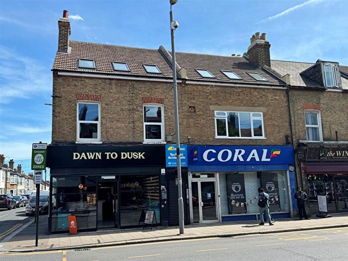 Office To Rent In Station Road, Chingford, E4