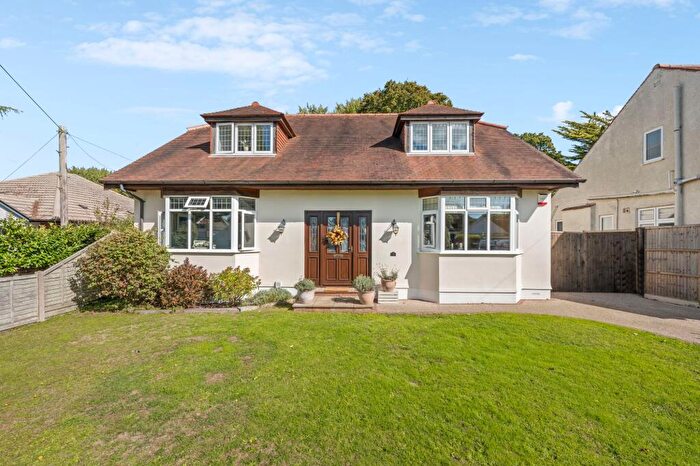 4 Bedroom Detached House For Sale In Stour Way, Christchurch, BH23