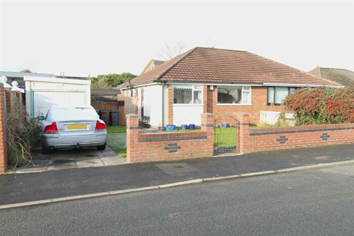 2 Bedroom Semi-Detached Bungalow For Sale In Beech Avenue, Melling, Liverpool, L31