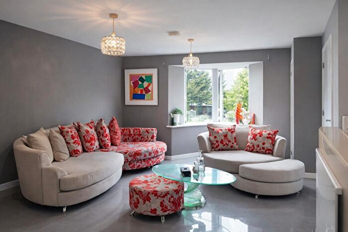 1 Bedroom Flat To Rent In Belvue Road, Northolt, UB5