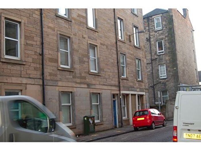 2 Bedroom Flat To Rent In Brunswick Road, Edinburgh, EH7
