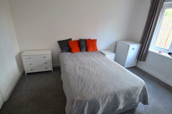 House Of Multiple Occupation To Rent In Sedbergh Road, Corby, NN18