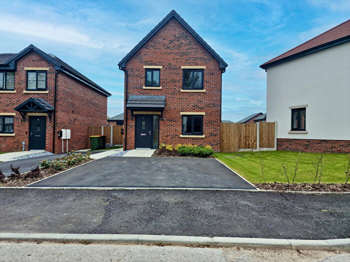 3 Bedroom Detached House To Rent In Laurus Grove, Preston, Lancashire, PR3