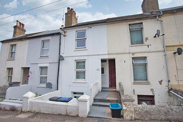 2 Bedroom Terraced House For Sale In Hillside Road, Dover, Kent, CT17