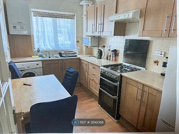 1 Bedroom Flat To Rent In Fulbeck Way, Harrow, HA2
