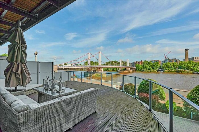 2 Bedroom Apartment To Rent In Centurion Building, Chelsea Bridge Wharf, London, SW11