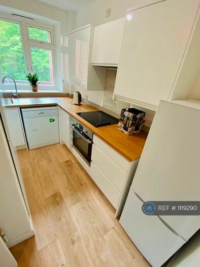 2 Bedroom Flat To Rent In Neckinger Estate, London, SE16