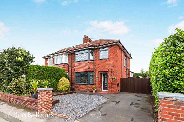3 Bedroom Semi-Detached House For Sale In Canberra Road, Leyland, Lancashire, PR25