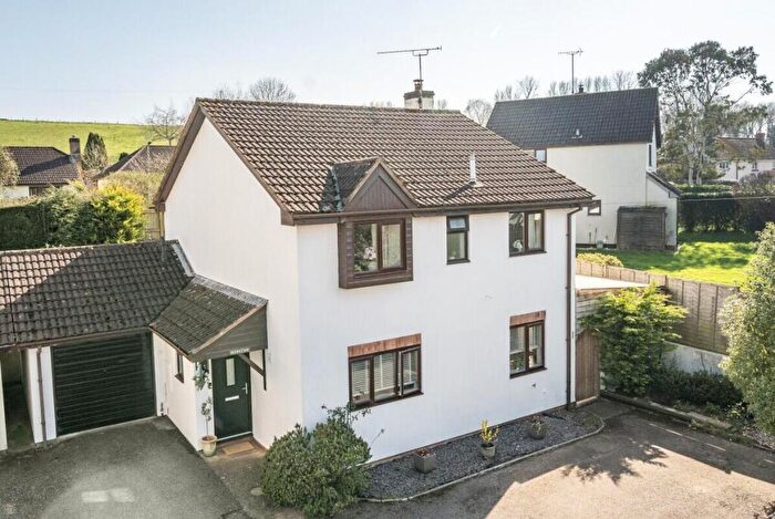 4 Bedroom Detached House For Sale In Kentisbeare, Cullompton, EX15