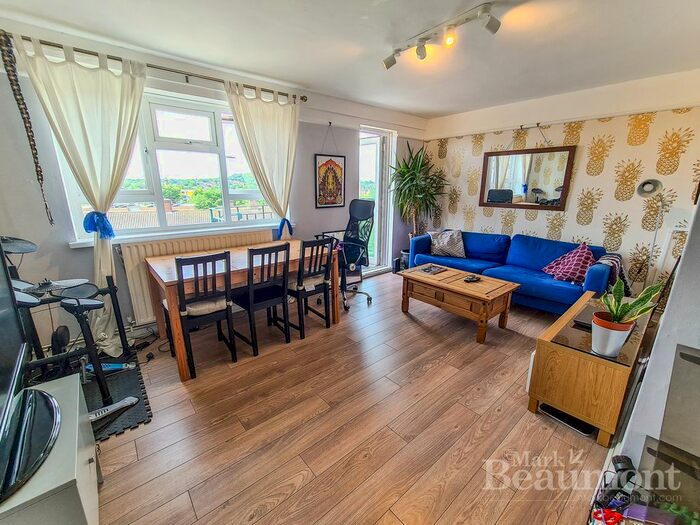 1 Bedroom Flat To Rent In Hither Green Lane, London, SE13