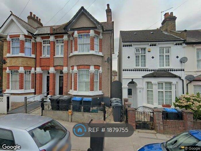 2 Bedroom Flat To Rent In Manchester Road, Thornton Heath, CR7