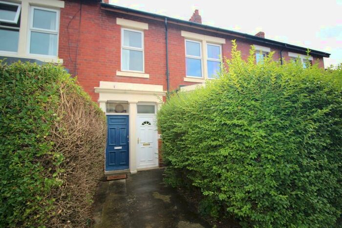 2 Bedroom Flat To Rent In Beaumont Terrace, South Gosforth, Newcastle-upon-Tyne, NE3