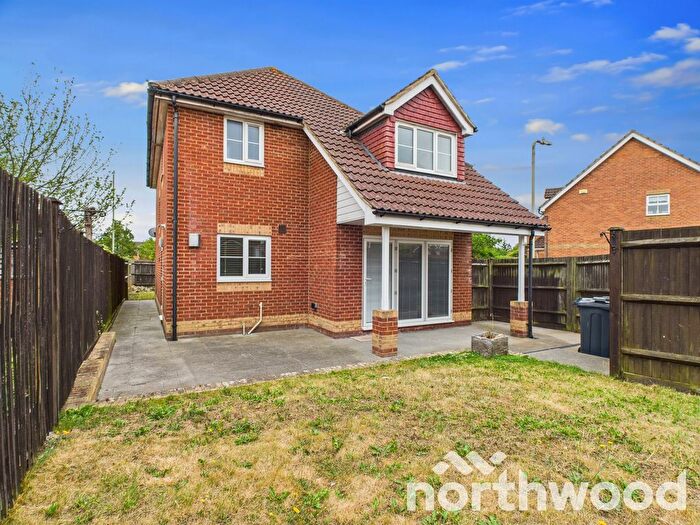 3 Bedroom Detached House To Rent In Redberry Road, Ashford, TN23