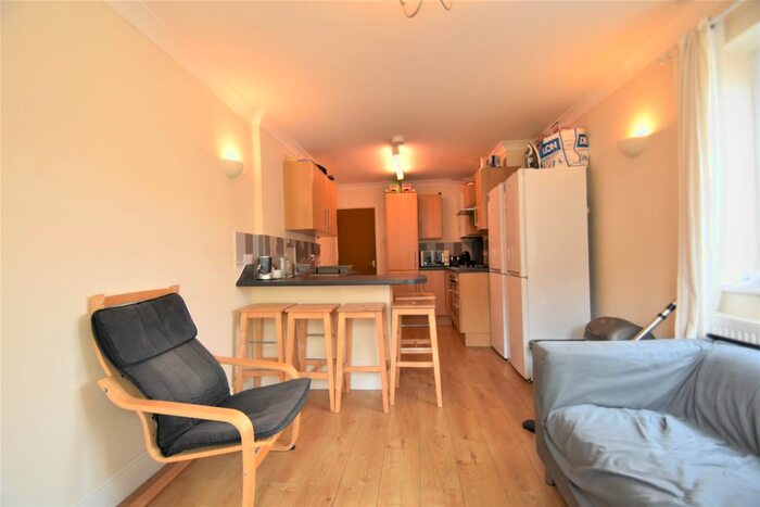 5 Bedroom Terraced House To Rent In Harrow Road, Southsea, PO5