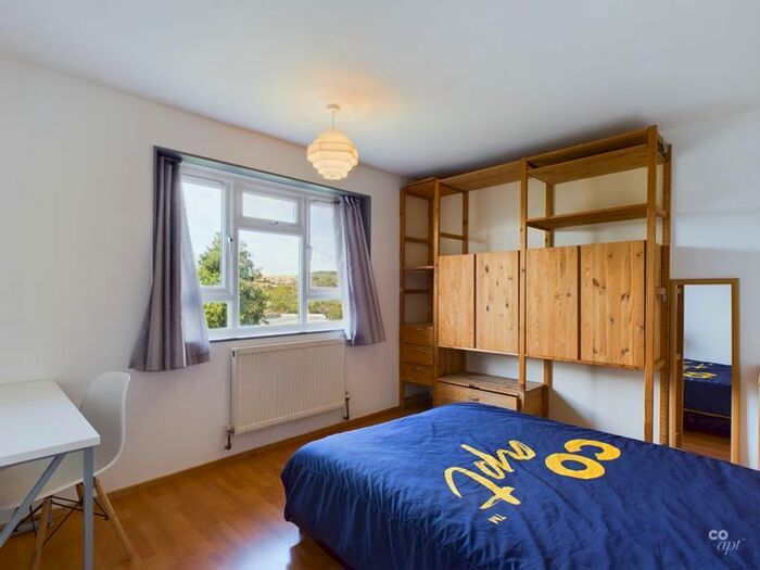 3 Bedroom Flat To Rent In Moulsecoomb Way, Brighton, BN2