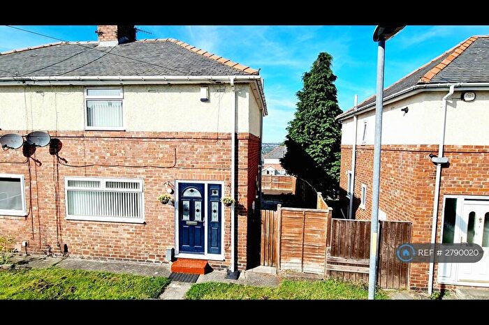 3 Bedroom Semi Detached House To Rent In North View, Whickham, Newcastle Upon Tyne, NE16