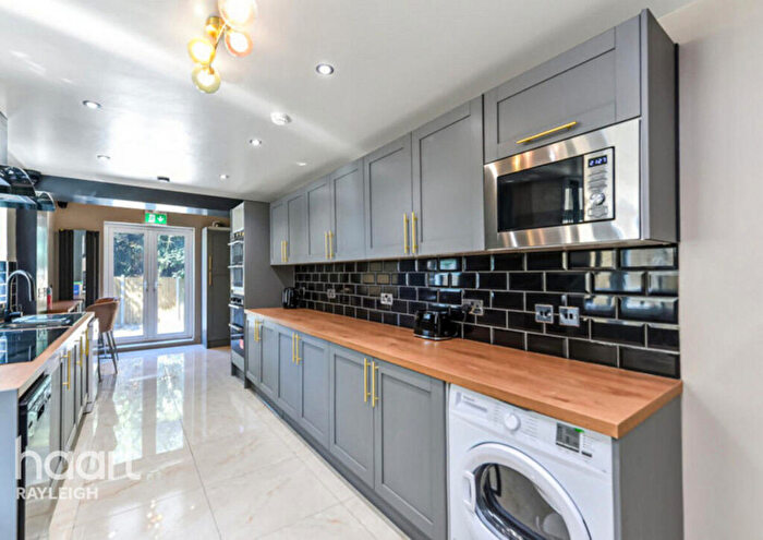 1 Bedroom Terraced House To Rent In St Leonards Road, Southend-On-Sea, SS1