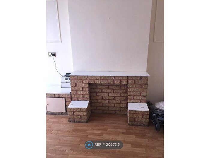 2 Bedroom Terraced House To Rent In Bordesley Green, Birmingham, B9