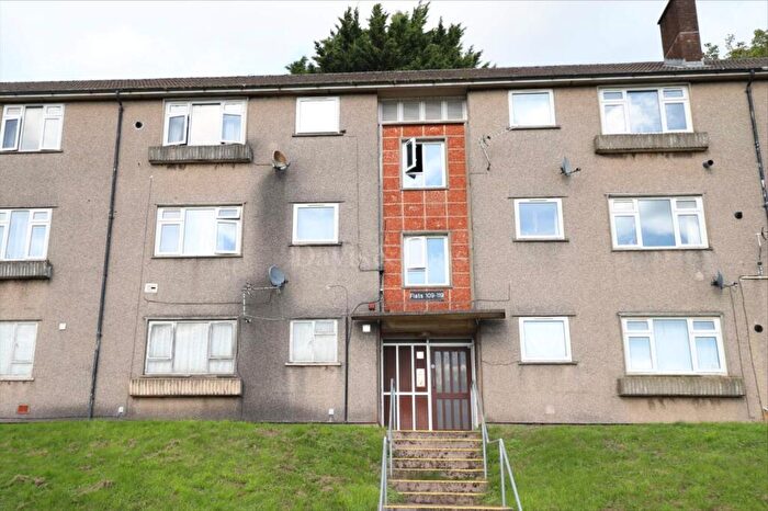 2 Bedroom Flat For Sale In Holly Road, Risca, Newport., NP11