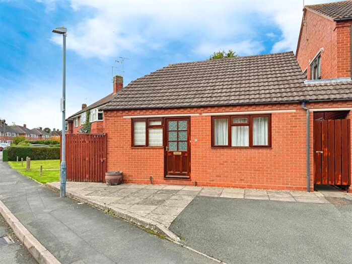1 Bedroom Bungalow For Sale In Lodge Road, Stratford-Upon-Avon, CV37