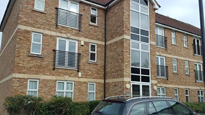2 Bedroom Apartment To Rent In Park Lane, Broxbourne, EN10
