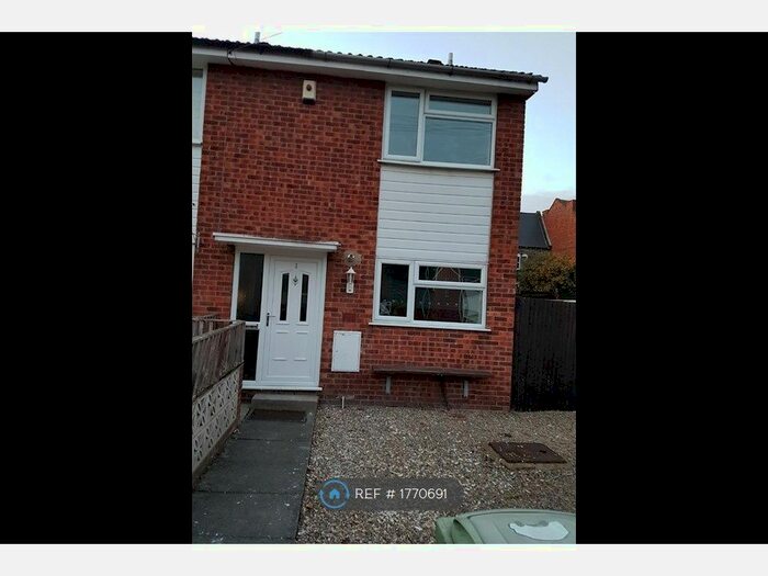 3 Bedroom Semi-Detached House To Rent In St Bartholomews Close, Armley, Leeds, LS12
