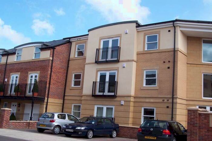 2 Bedroom Apartment To Rent In Grove Park Crescent, Newcastle Upon Tyne, NE3