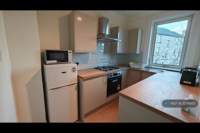 2 Bedroom Flat To Rent In Stenhouse Avenue West, Edinburgh, EH11