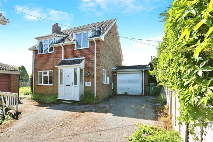 3 Bedroom Detached House For Sale In Grange Road, Bursledon, Southampton, Hampshire, SO31