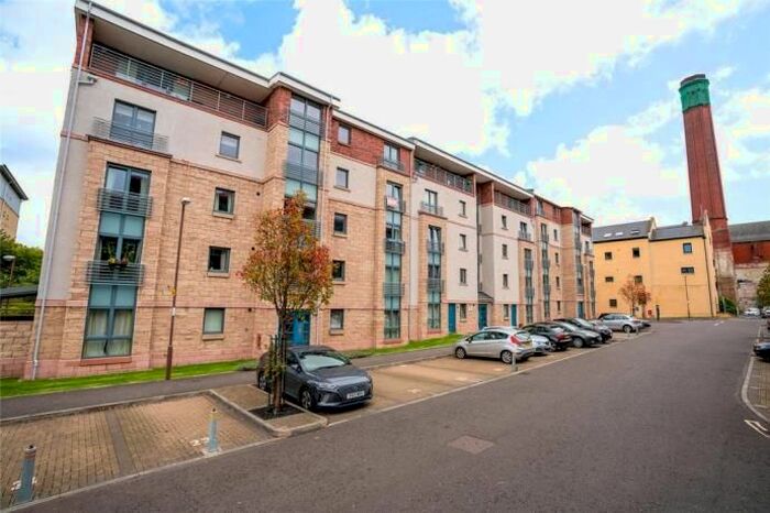 2 Bedroom Flat To Rent In Papermill Wynd, Edinburgh, EH7