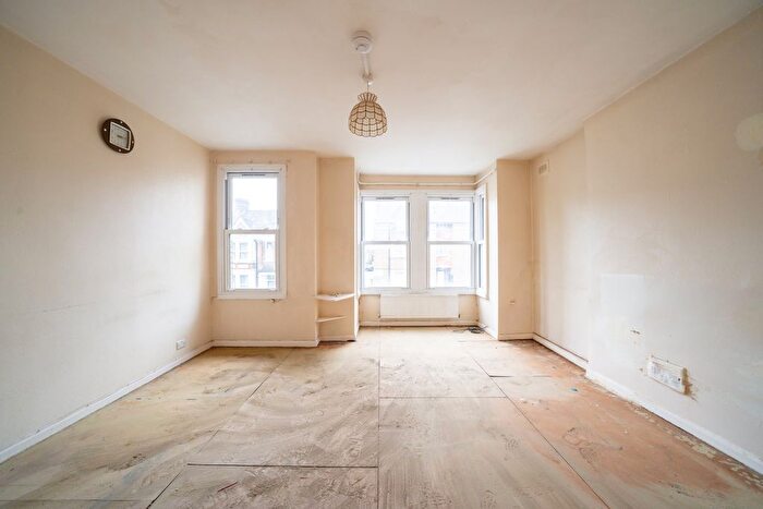 1 Bedroom Studio For Sale In Bramshill Road, NW10
